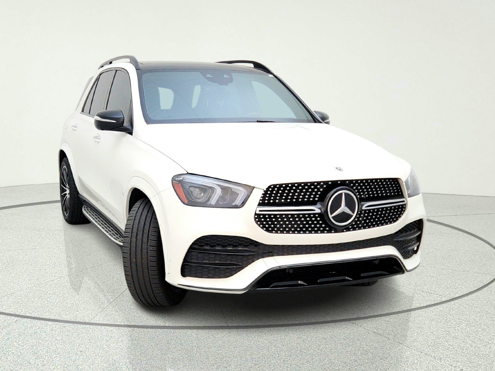 Used 2021 Mercedes-Benz GLE 450 4MATIC image 4