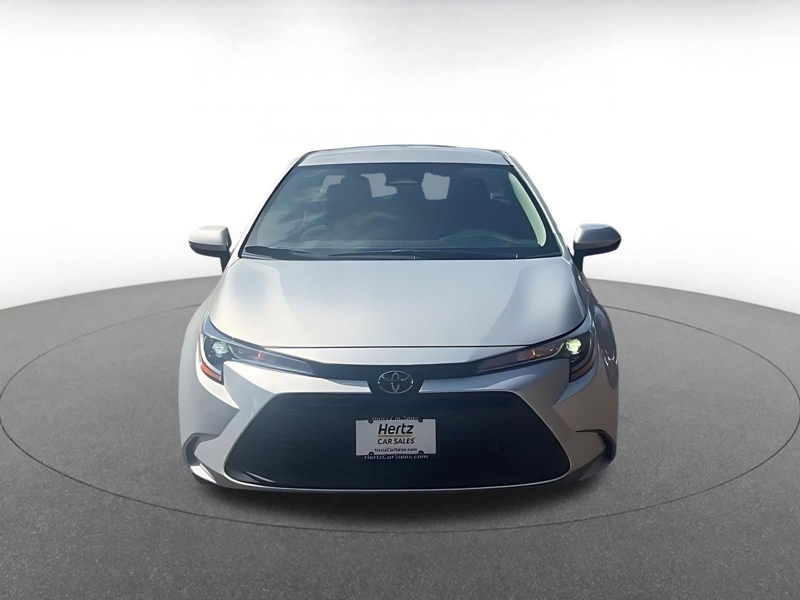 Used 2025 Toyota Corolla LE image 4