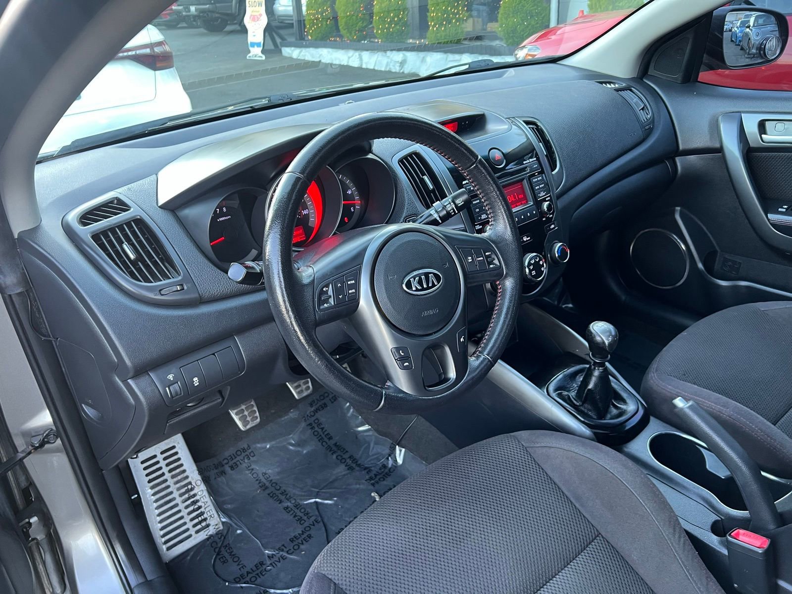 Used 2012 Kia Forte Koup SX image 17