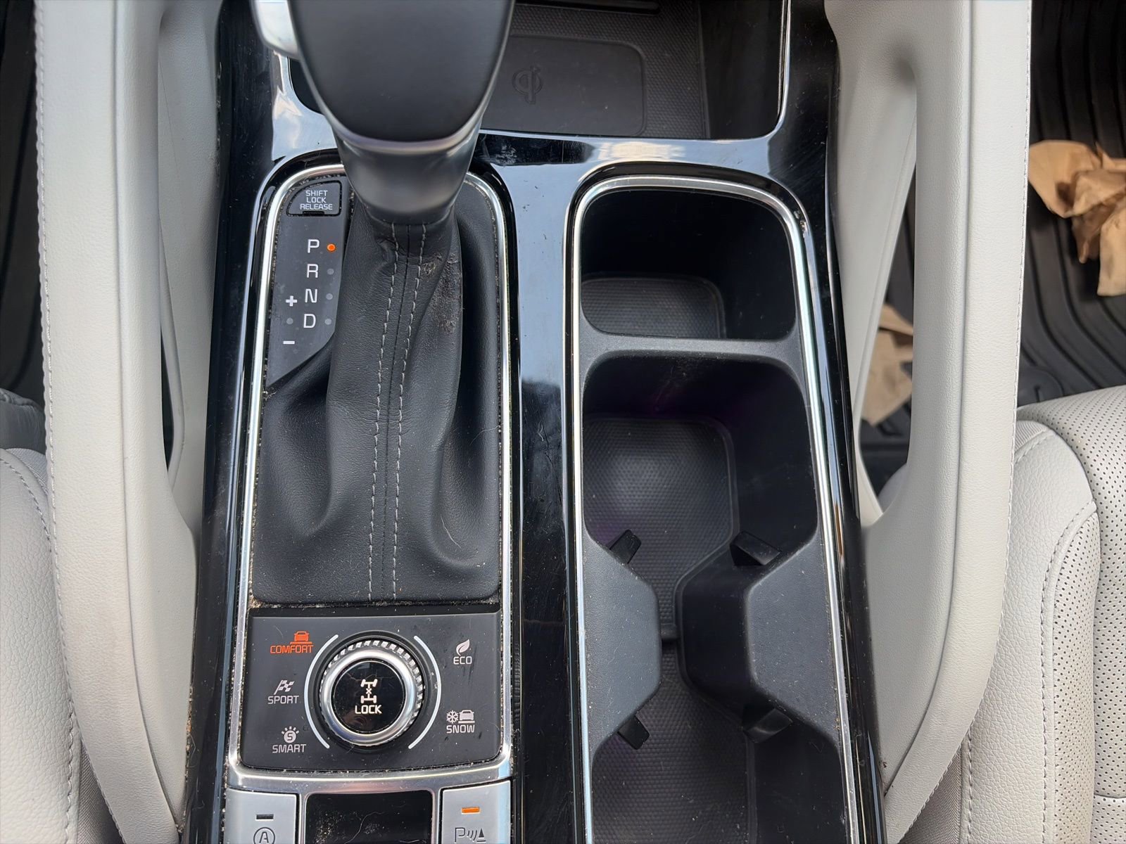 Used 2022 Kia Telluride SX w/ Nightfall Edition Package AWD/4WD image 20