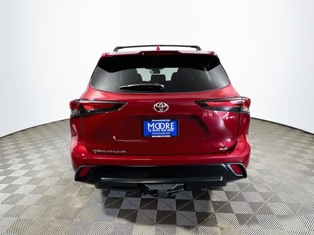 Certified 2026 Toyota Highlander XLE AWD/4WD image 6