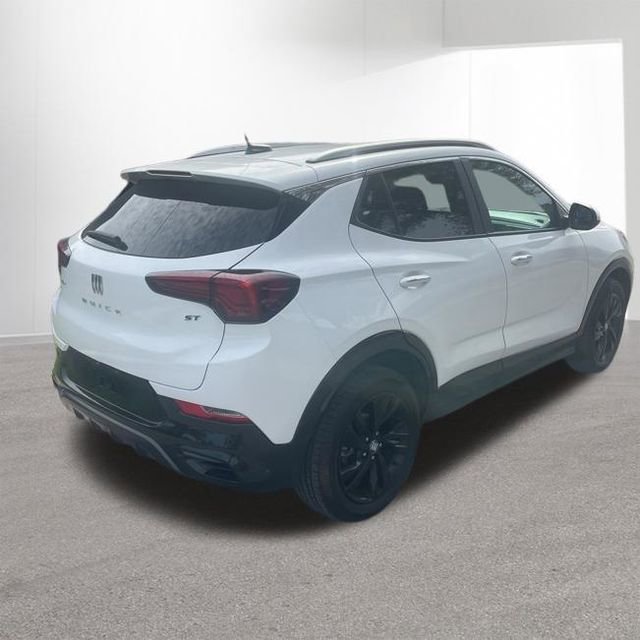 Used 2024 Buick Encore GX Sport Touring image 5