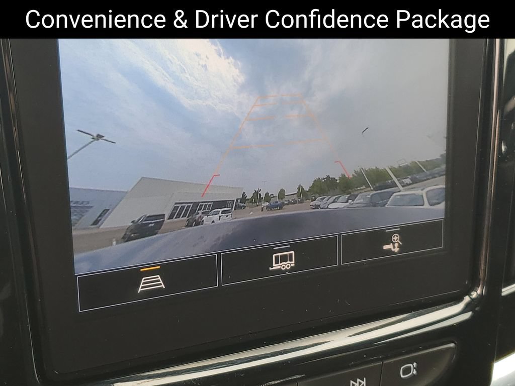Certified 2023 Chevrolet Traverse LT FWD image 17