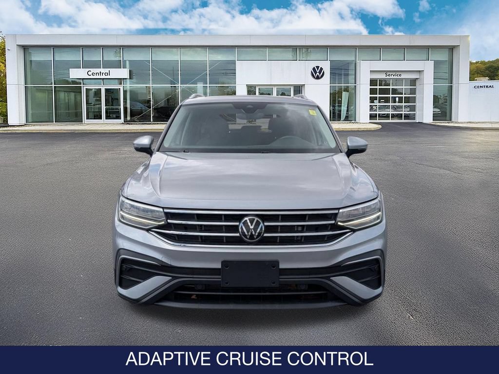 Certified 2023 Volkswagen Tiguan SE AWD/4WD image 2