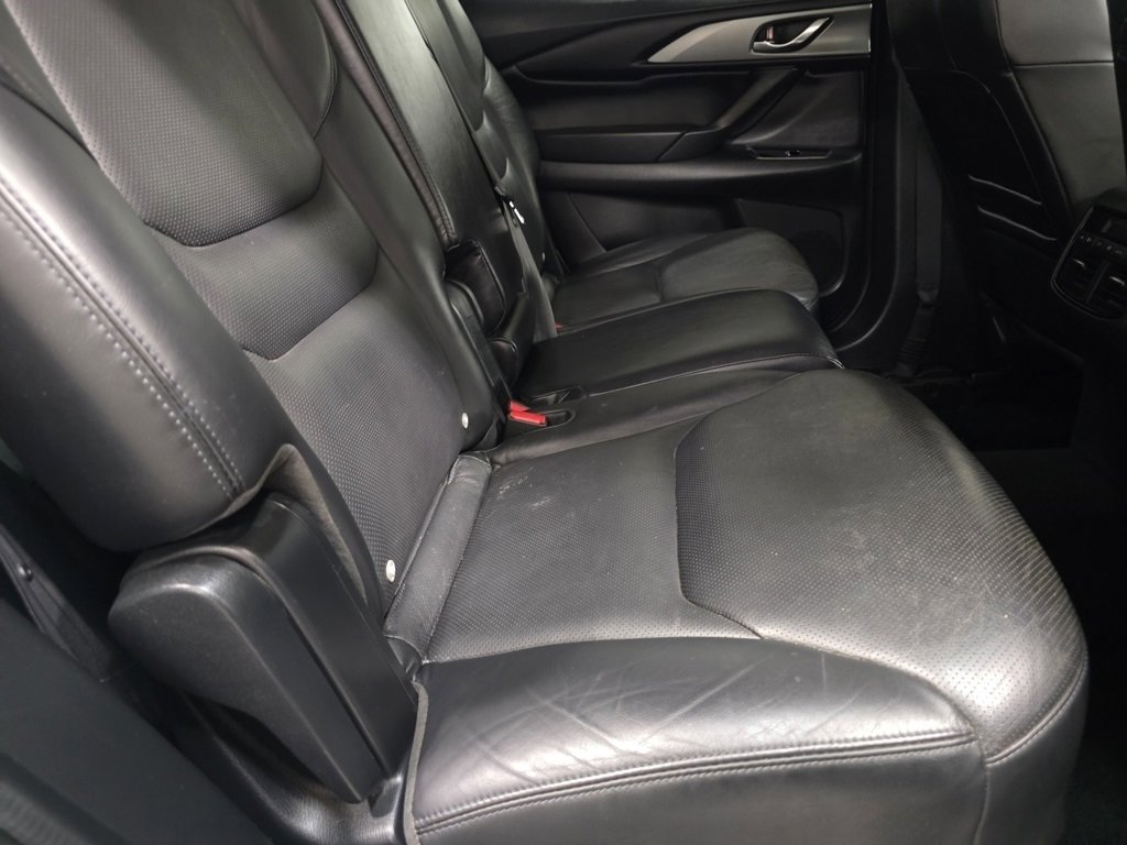 Used 2018 MAZDA CX-9 Touring image 17