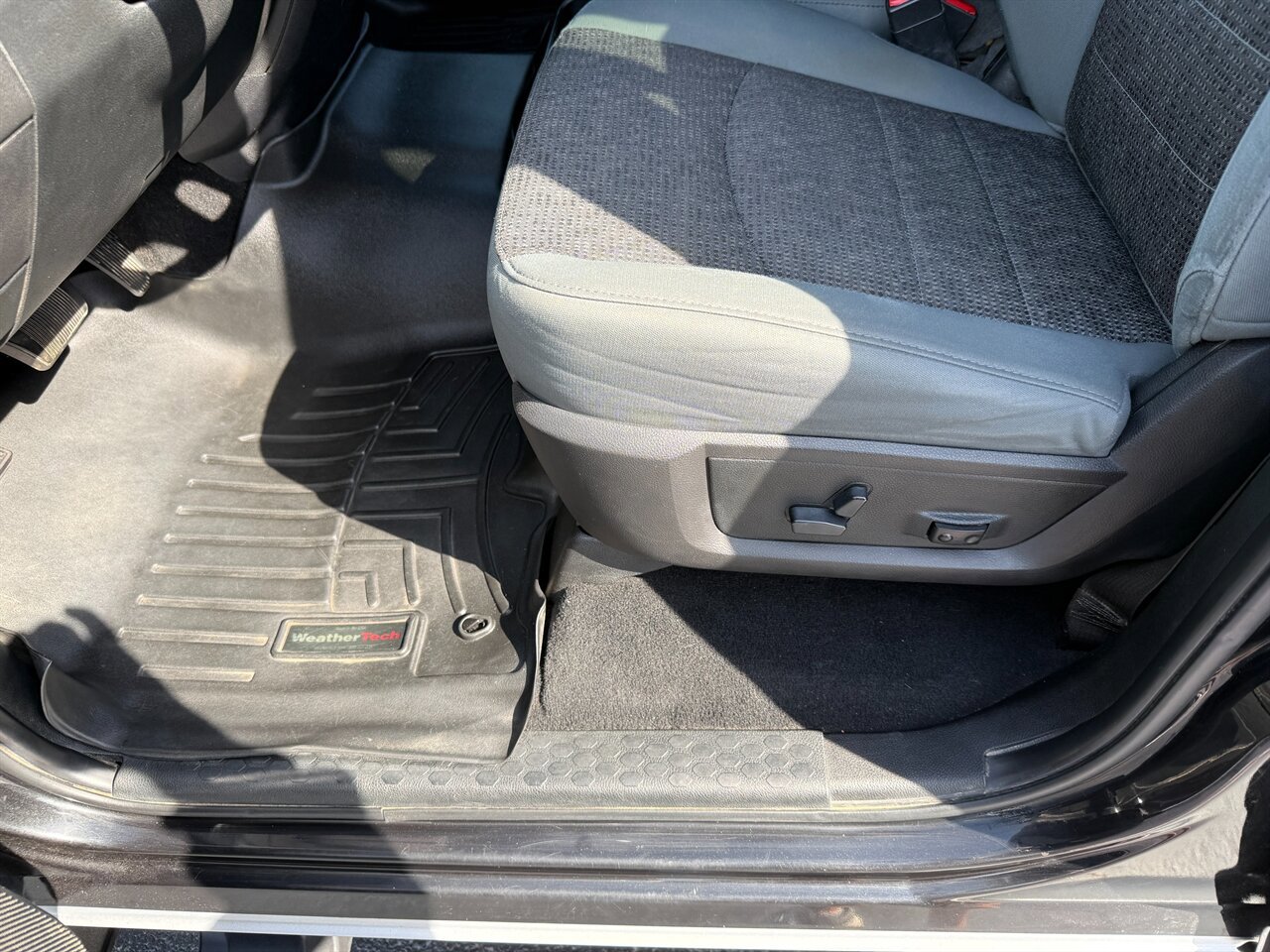Used 2018 RAM 2500 Big Horn w/ Harvest Edition image 39