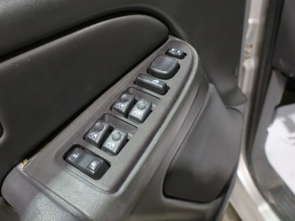 Used 2006 GMC Sierra 1500 SLE w/ Light Duty Power Package image 14