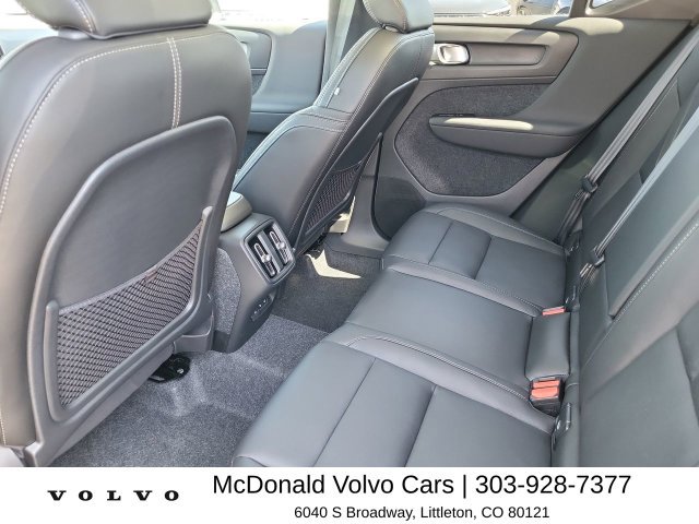New 2026 Volvo XC40 B5 Ultra w/ Protection Package Premier AWD/4WD image 13
