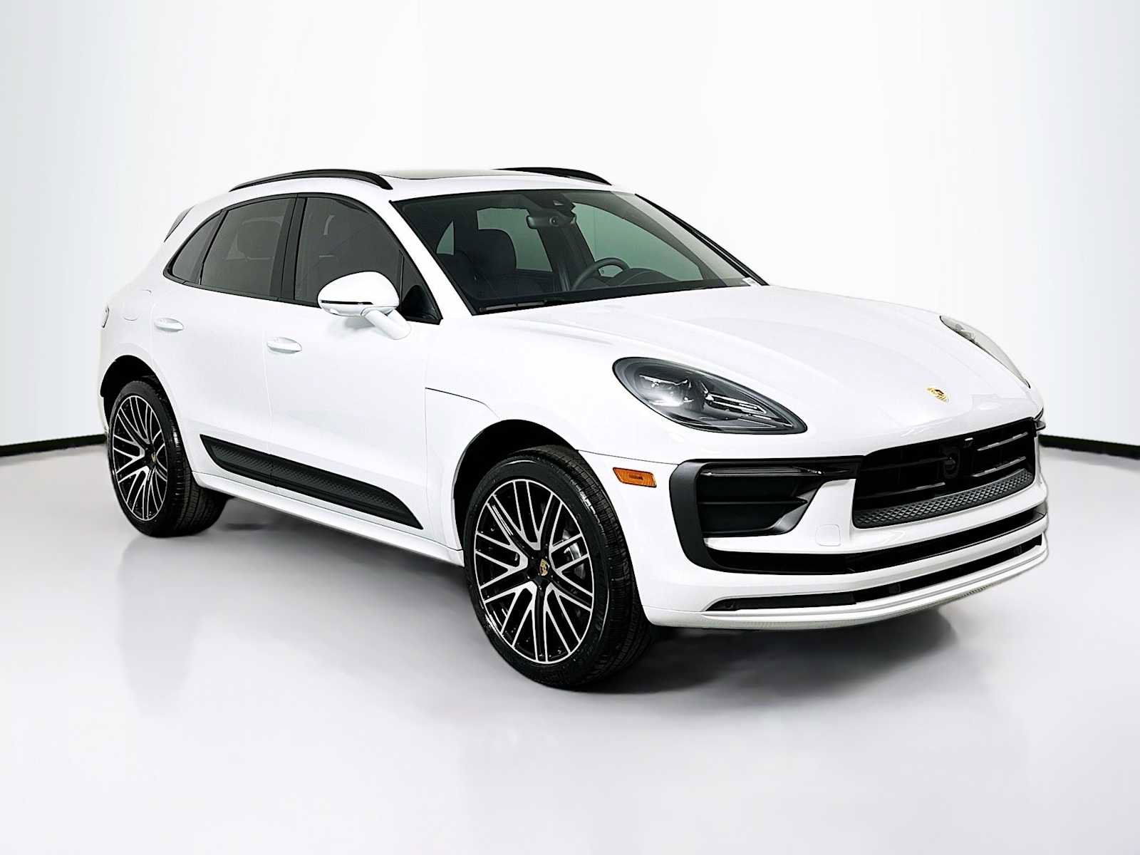New 2026 Porsche Macan image 7