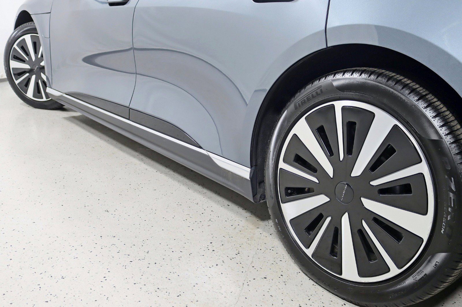 Used 2025 Lucid Air Pure image 12