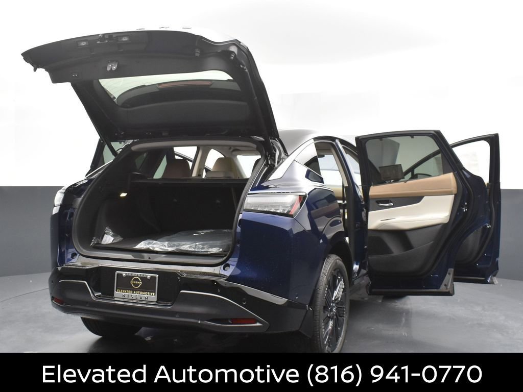 Certified 2025 Nissan Murano Platinum w/ Cargo Package image 34