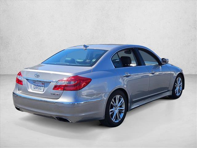 Used 2013 Hyundai Genesis 3.8 w/ Premium Pkg RWD image 5