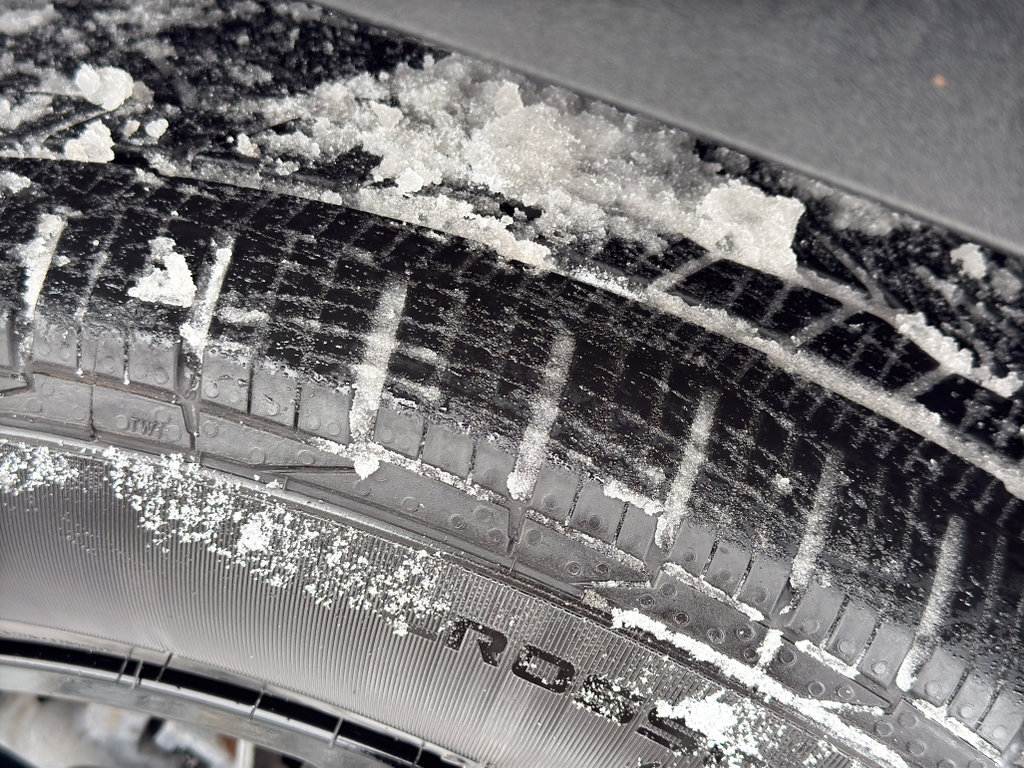 Used 2022 Chevrolet Traverse LT image 11