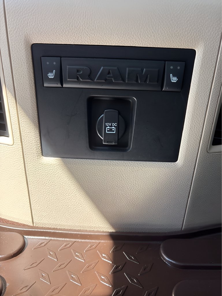 Used 2018 RAM 3500 Laramie AWD/4WD image 18