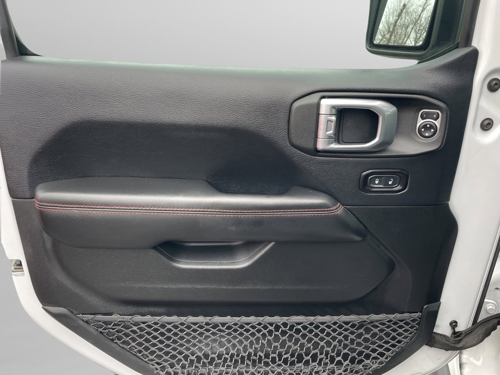 Used 2018 Jeep Wrangler Unlimited Rubicon image 18