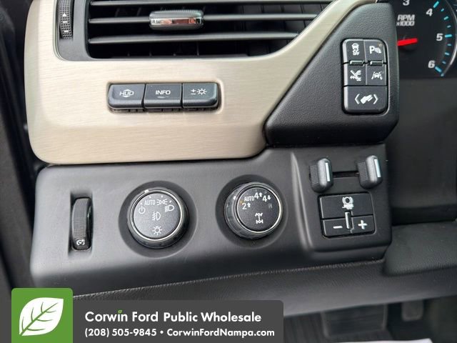 Used 2018 GMC Yukon XL Denali image 14