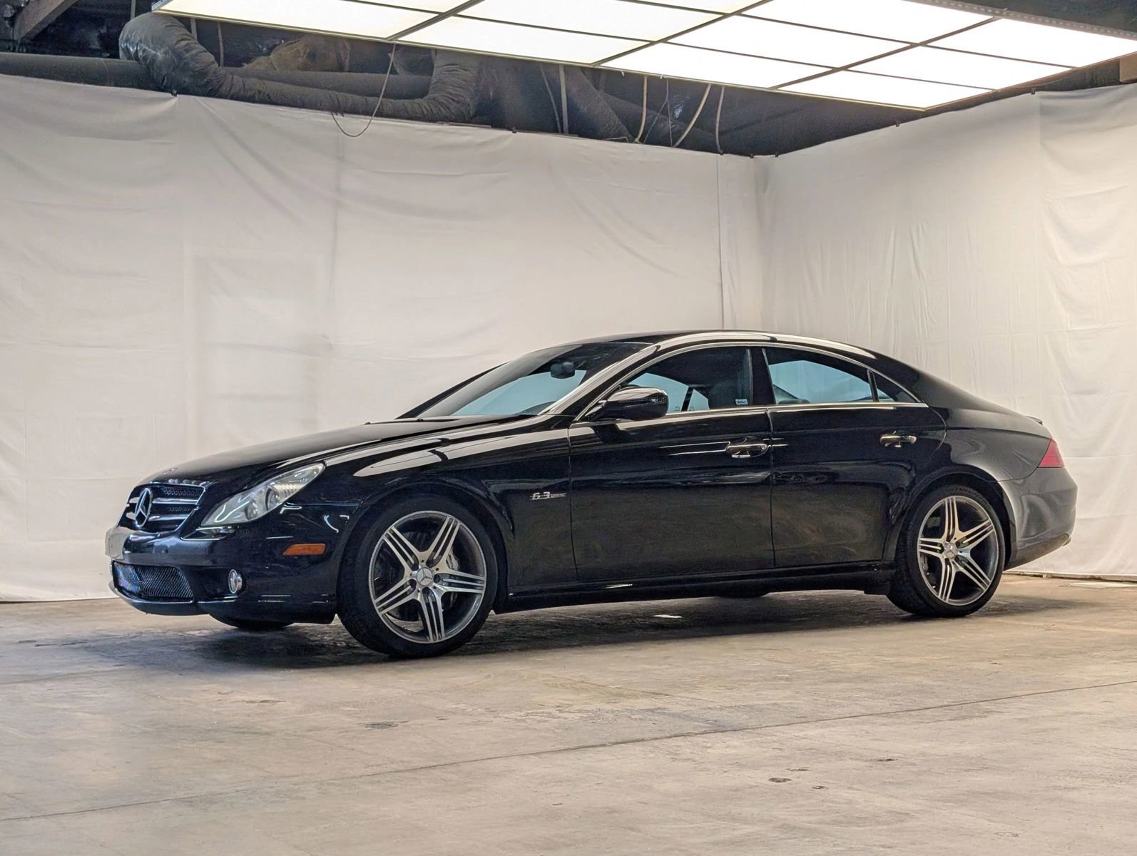Used 2009 Mercedes-Benz CLS 63 AMG image 3