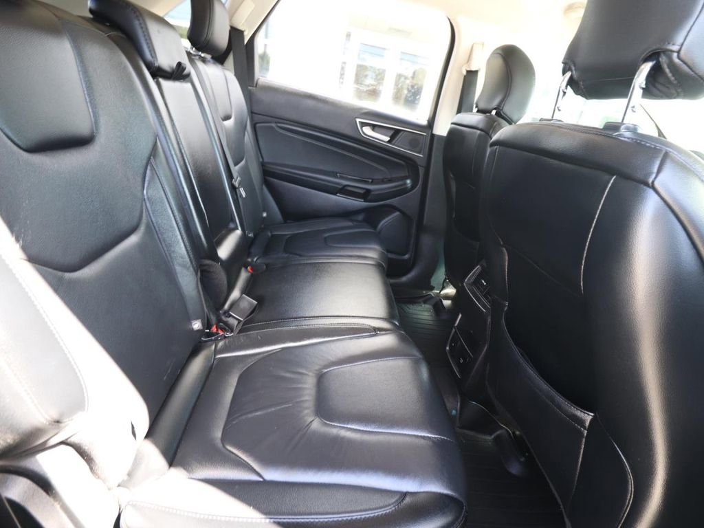 Used 2019 Ford Edge Titanium FWD image 23