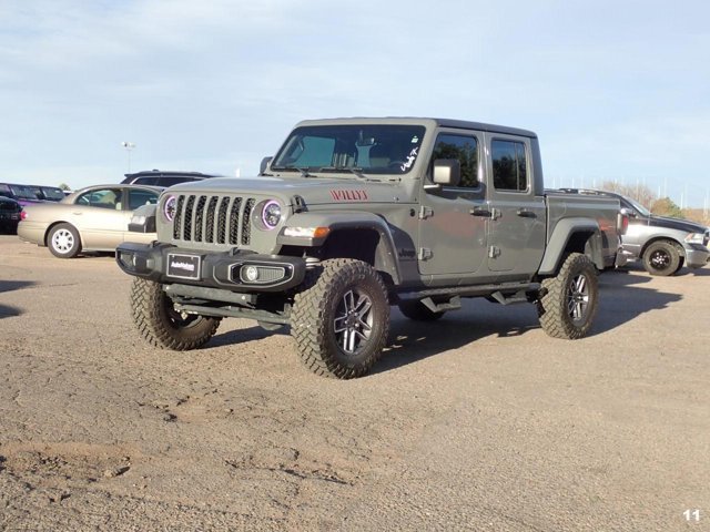Used 2021 Jeep Gladiator Willys image 6