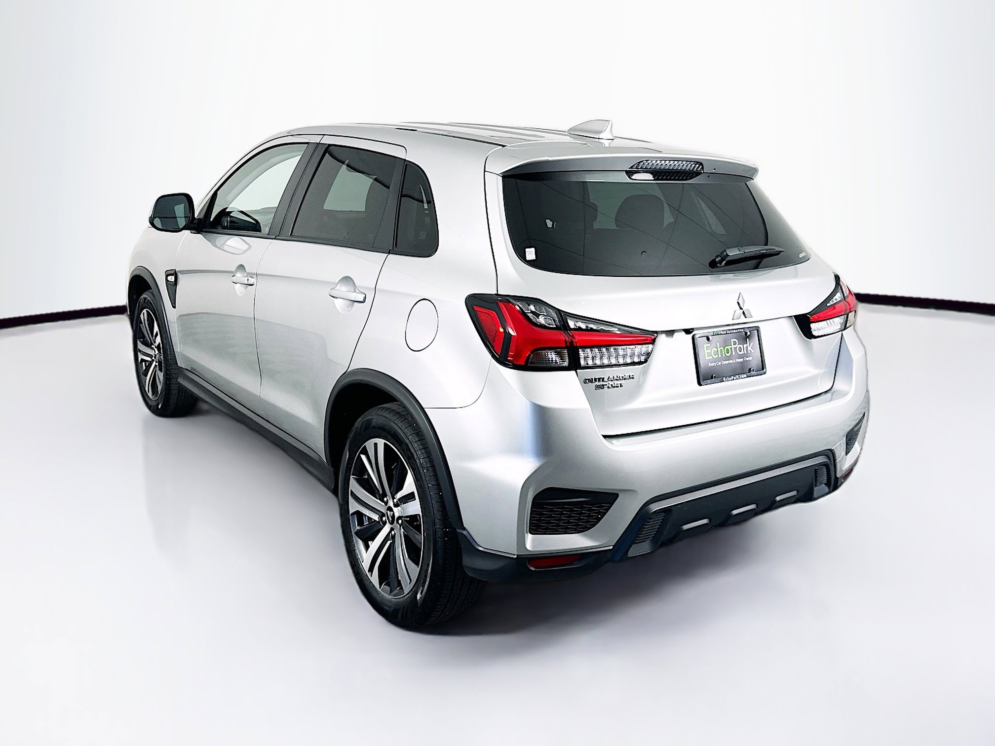 Used 2025 Mitsubishi Outlander Sport LE image 5