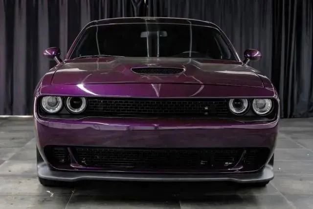 Used 2020 Dodge Challenger SXT image 7
