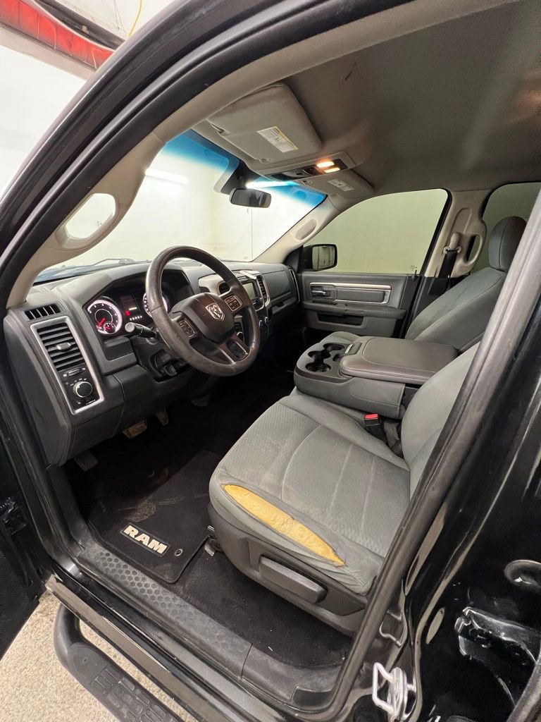 Used 2017 RAM 1500 Classic SLT image 5