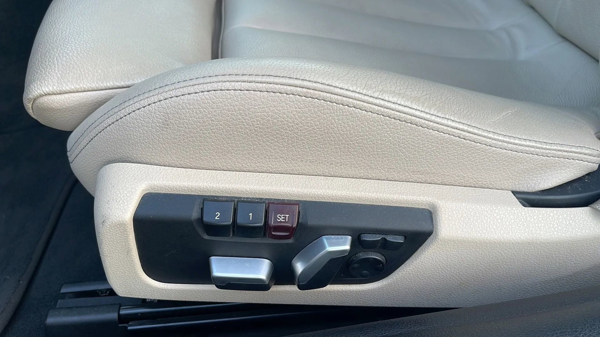 Used 2016 BMW 435i xDrive Convertible image 10