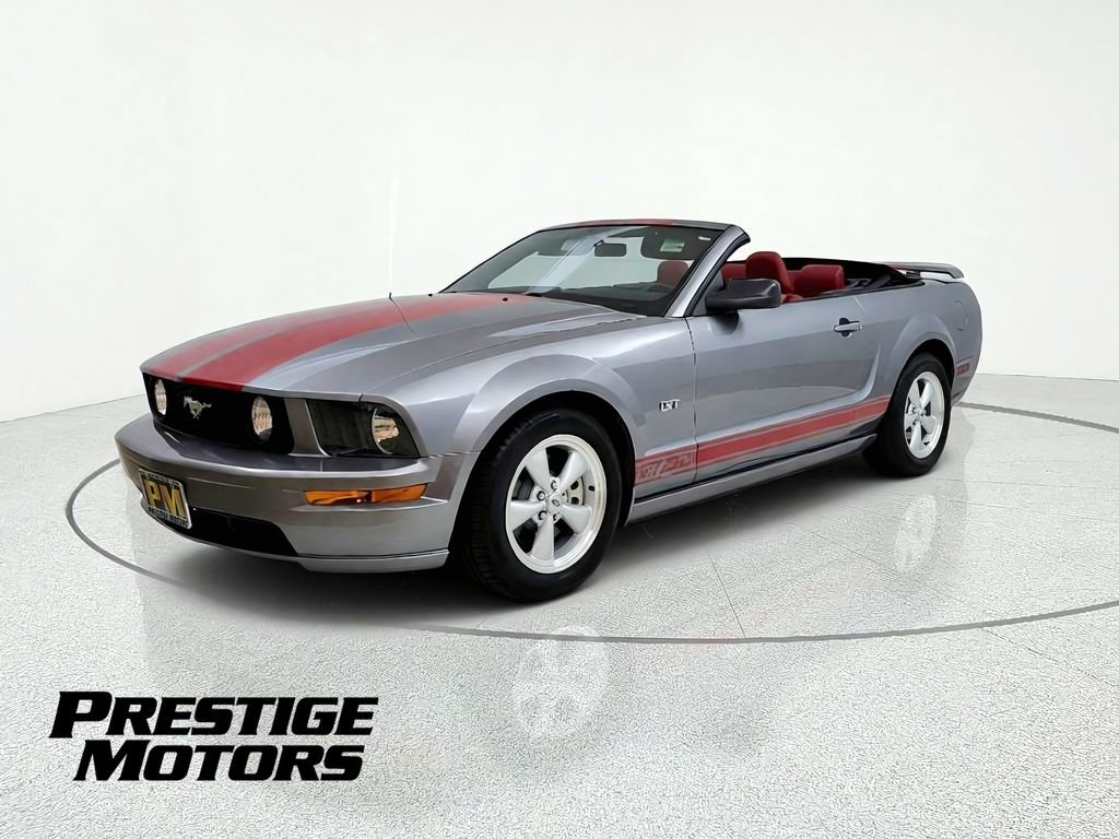 Used 2007 Ford Mustang GT RWD image 3