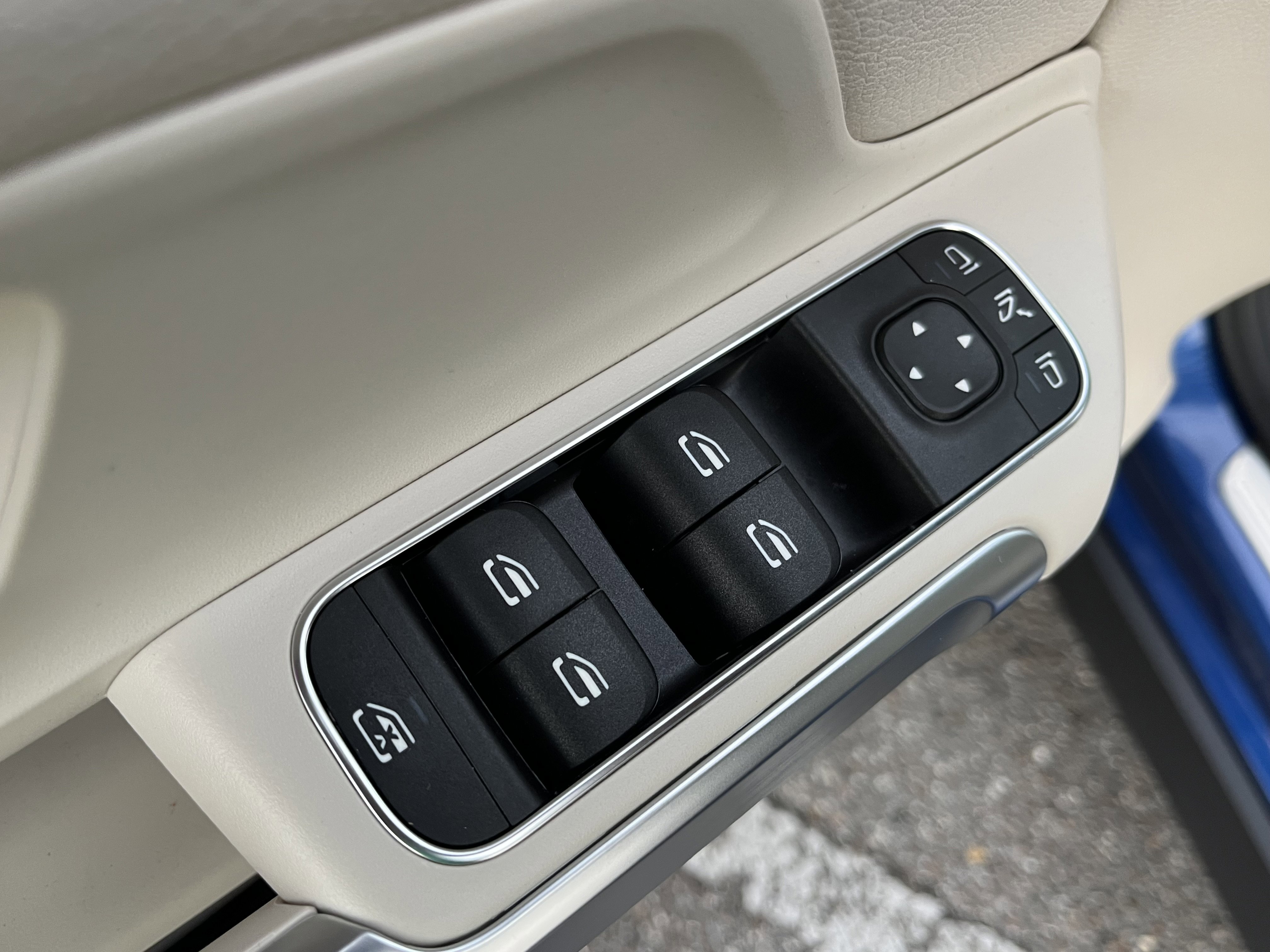 New 2026 Mercedes-Benz GLB 250 image 15