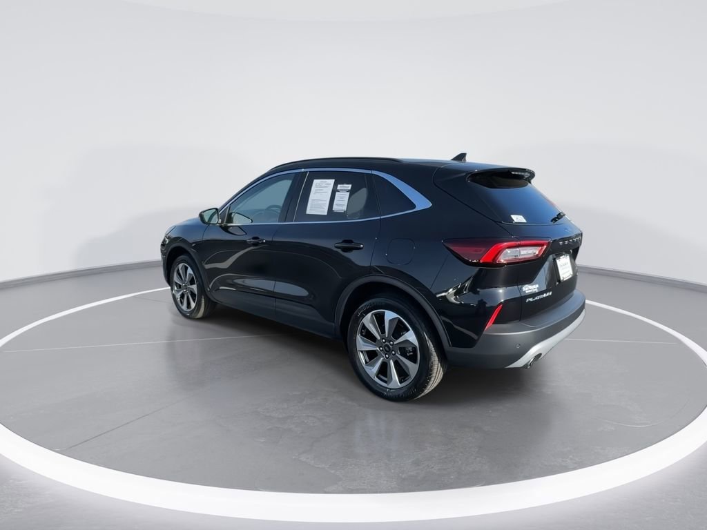 Used 2025 Ford Escape Platinum AWD/4WD image 6