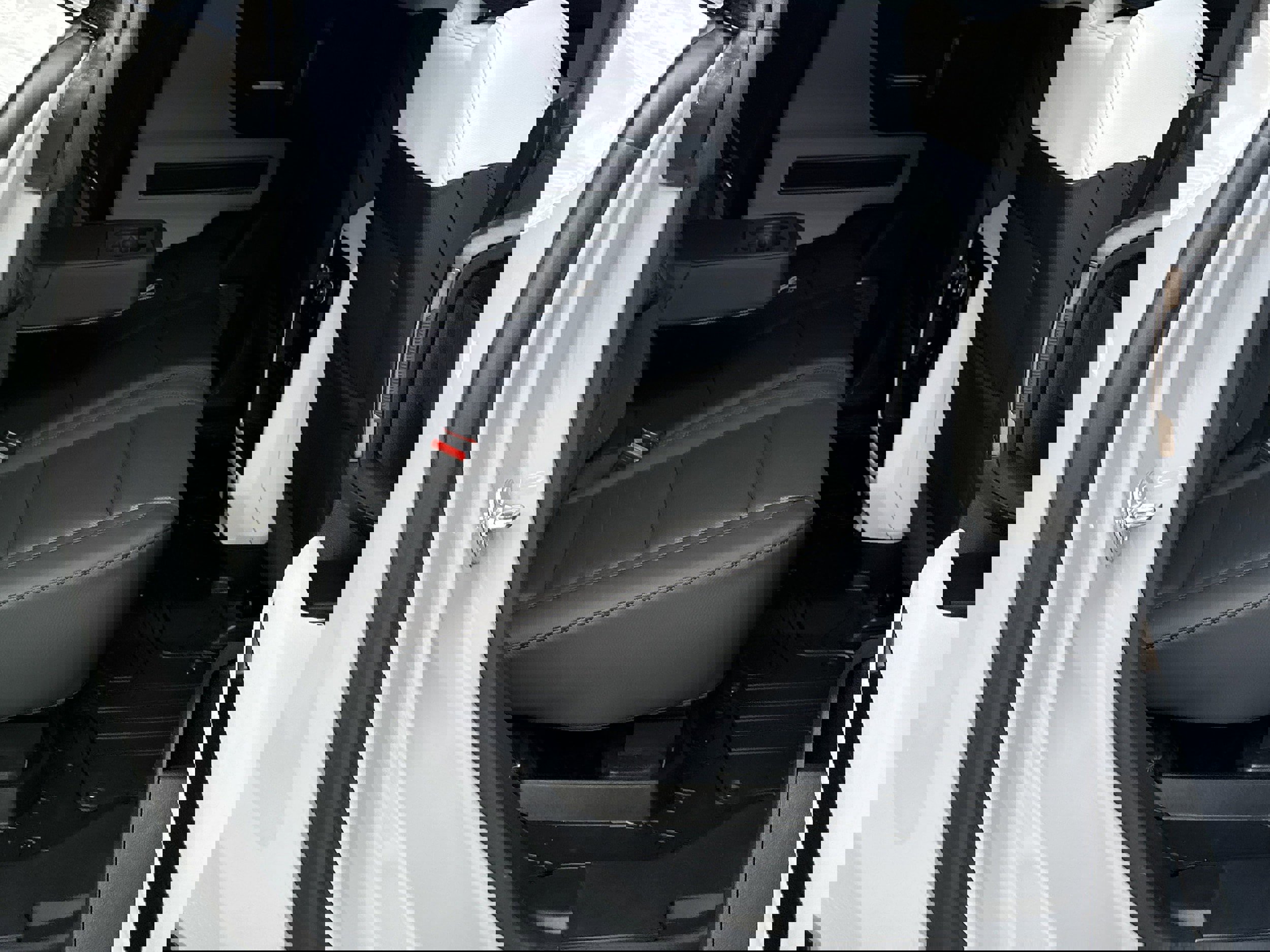 New 2025 GMC Hummer EV 2X w/ Extreme Off-Road Package image 15