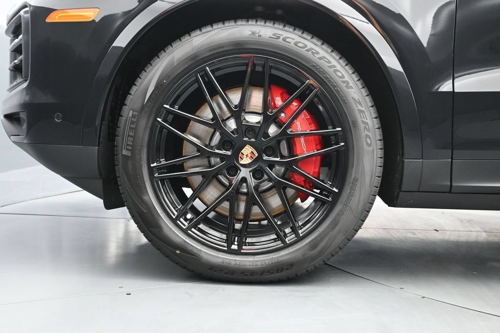 New 2026 Porsche Cayenne S AWD/4WD image 7