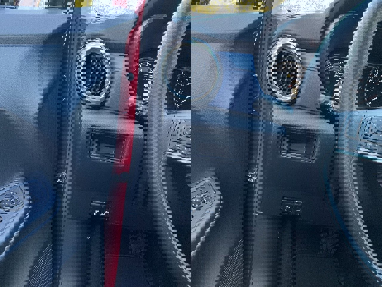 New 2025 Nissan Versa SV w/ Trunk Package image 22