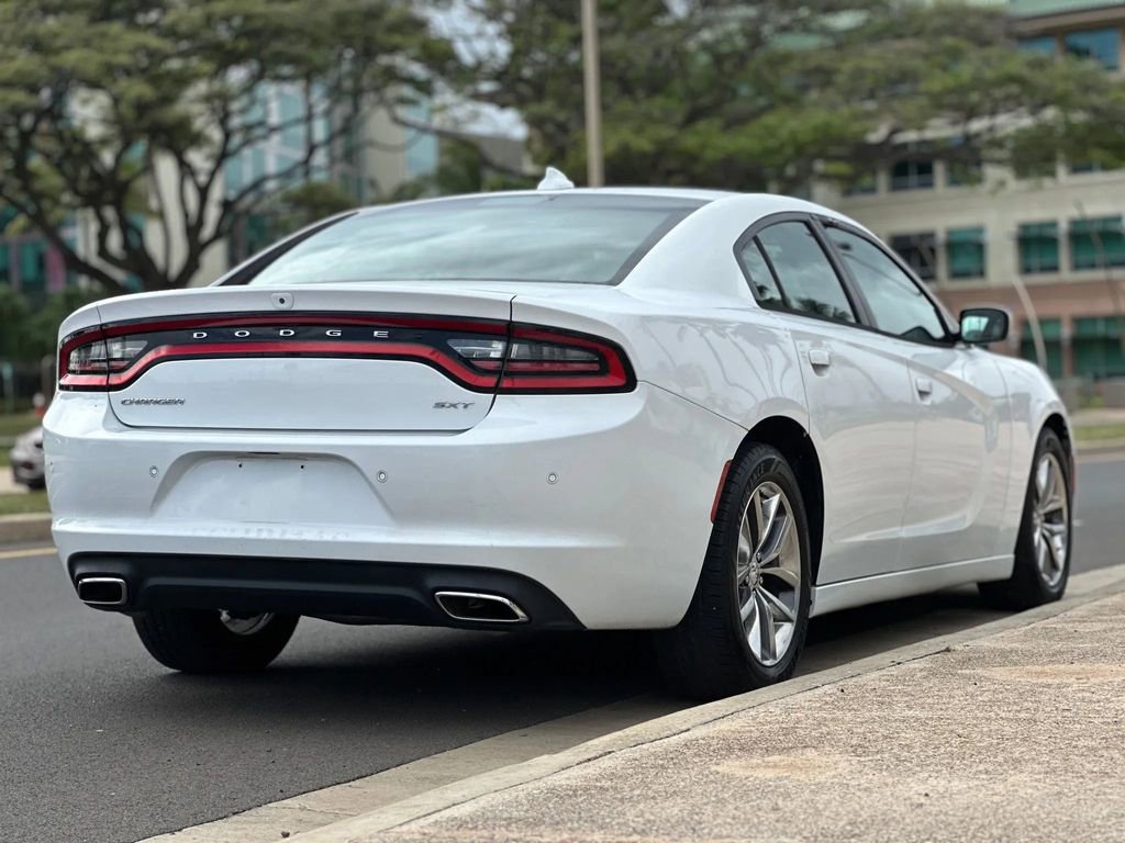 Used 2015 Dodge Charger SXT w/ Plus Group RWD image 5