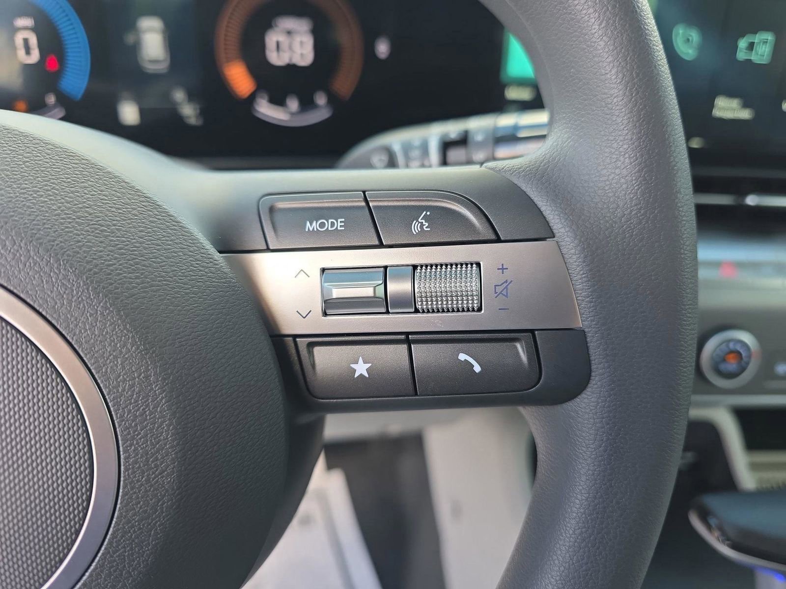 New 2026 Hyundai Kona SE image 24