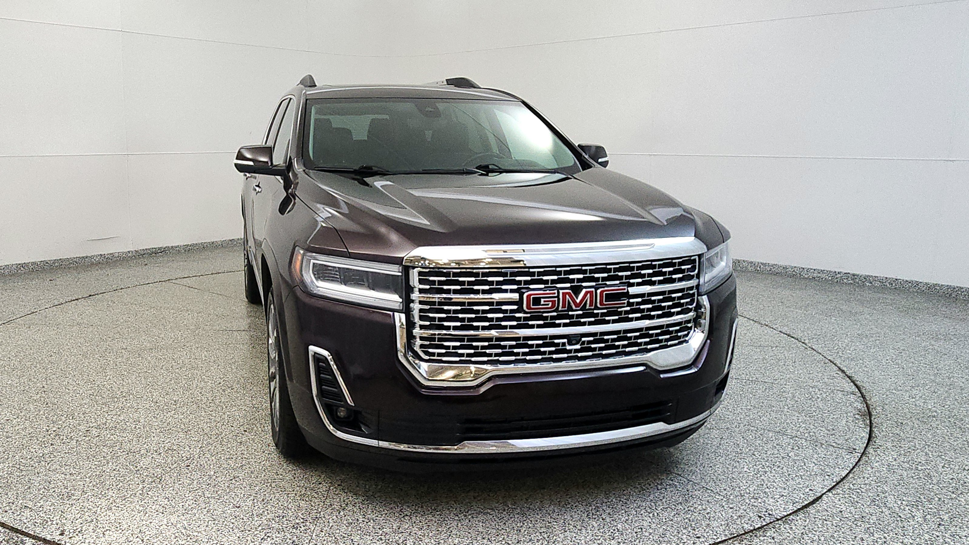 Used 2021 GMC Acadia Denali w/ Denali Ultimate Package AWD/4WD image 8