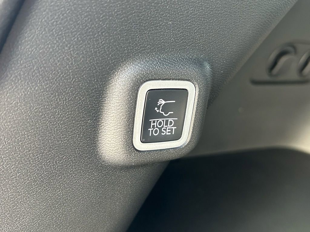 New 2026 Jeep Cherokee Limited image 28