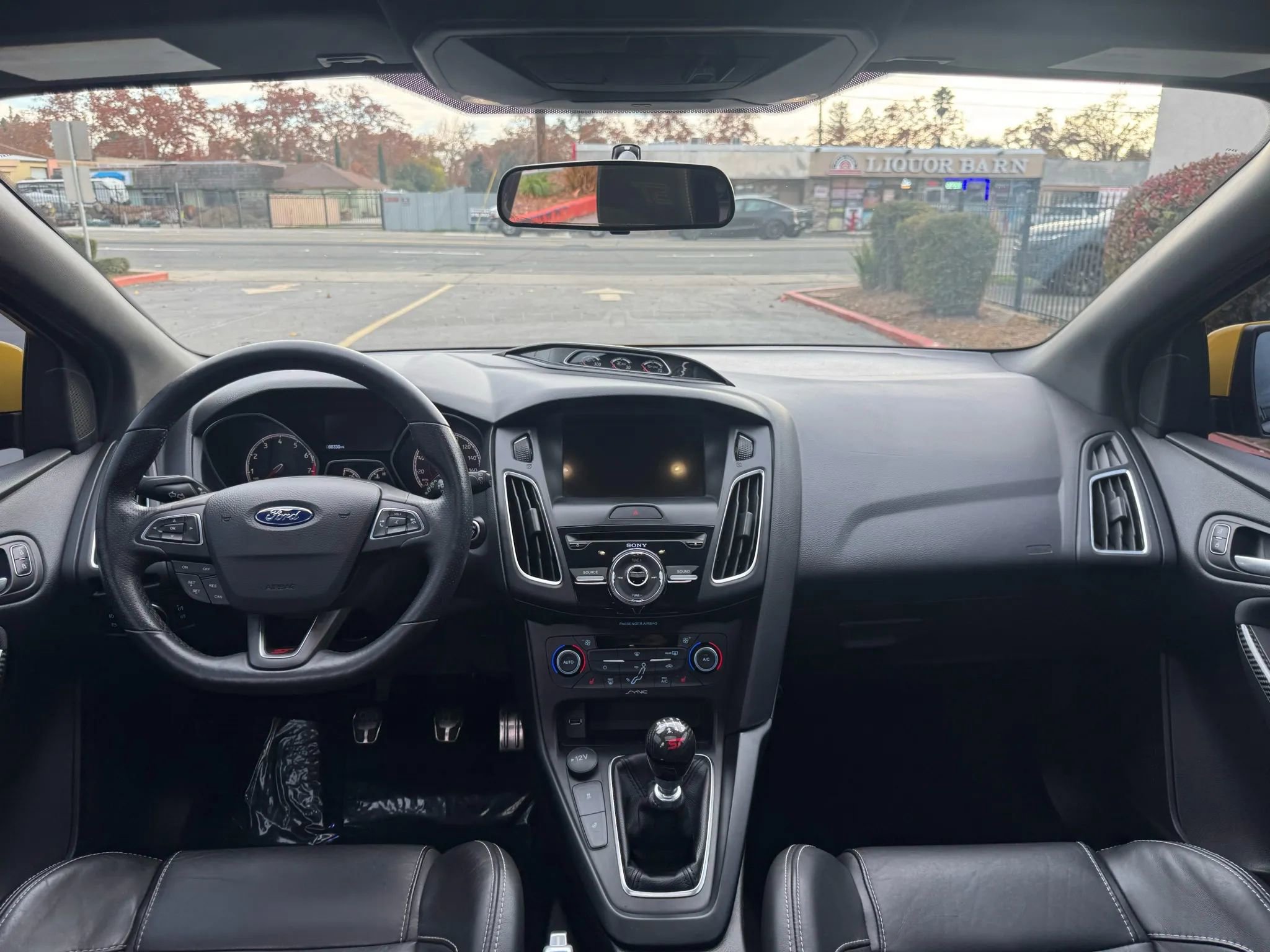 Used 2018 Ford Focus ST w/ Equipment Group 402A FWD image 19