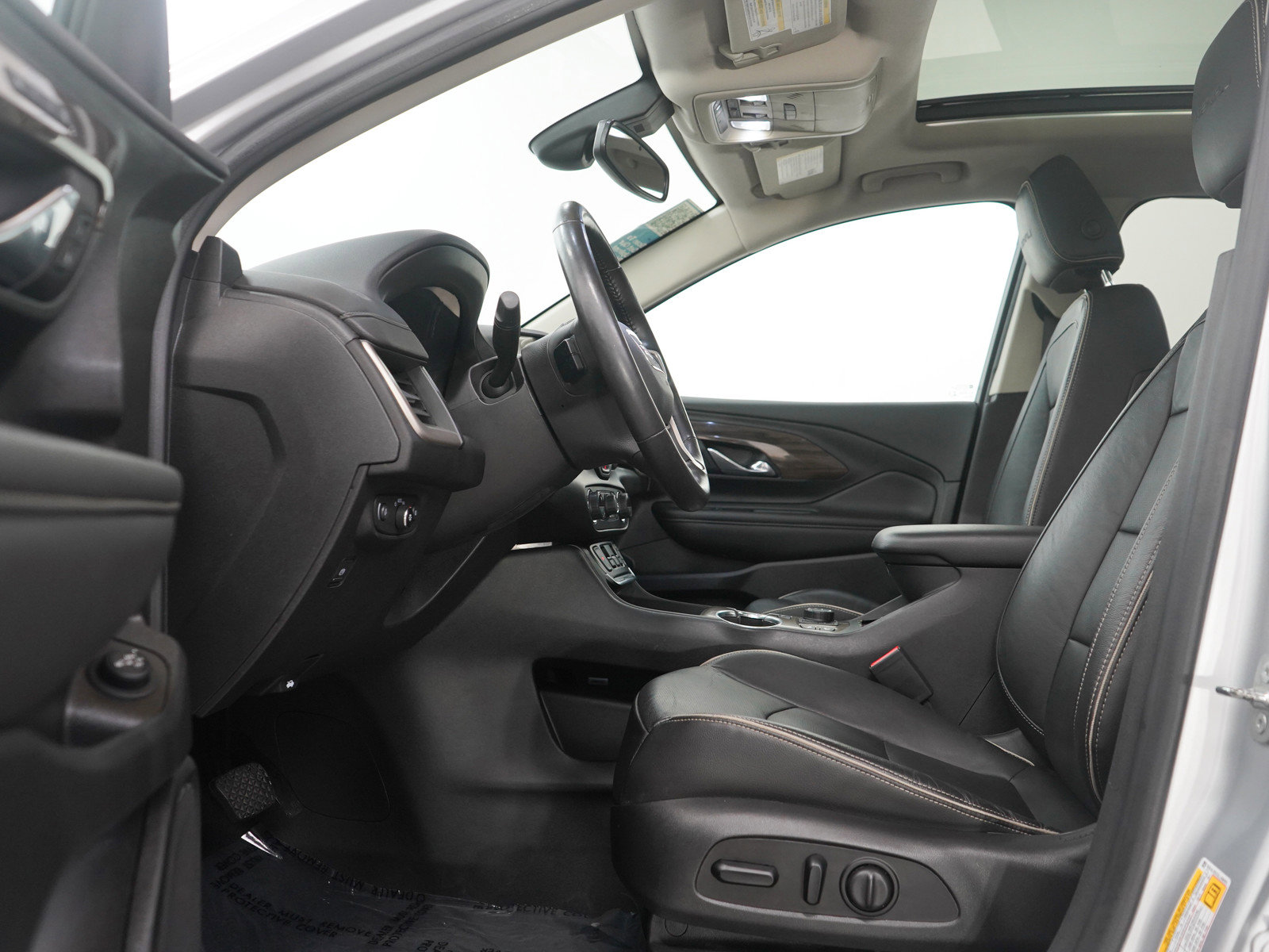 Used 2020 GMC Terrain Denali w/ GMC Pro Grade Package image 23