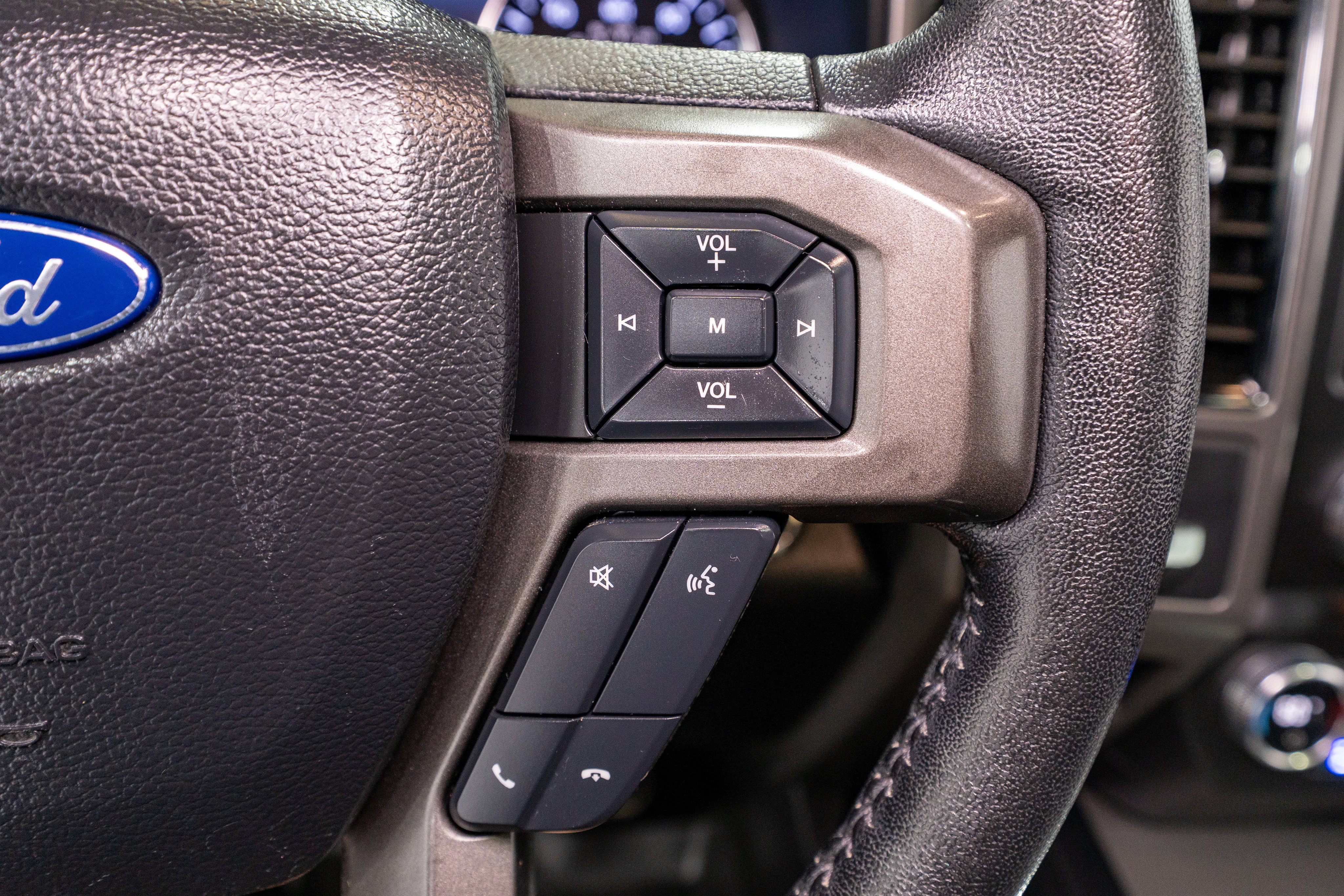 Used 2019 Ford Expedition Max XLT w/ Equipment Group 202A RWD image 24
