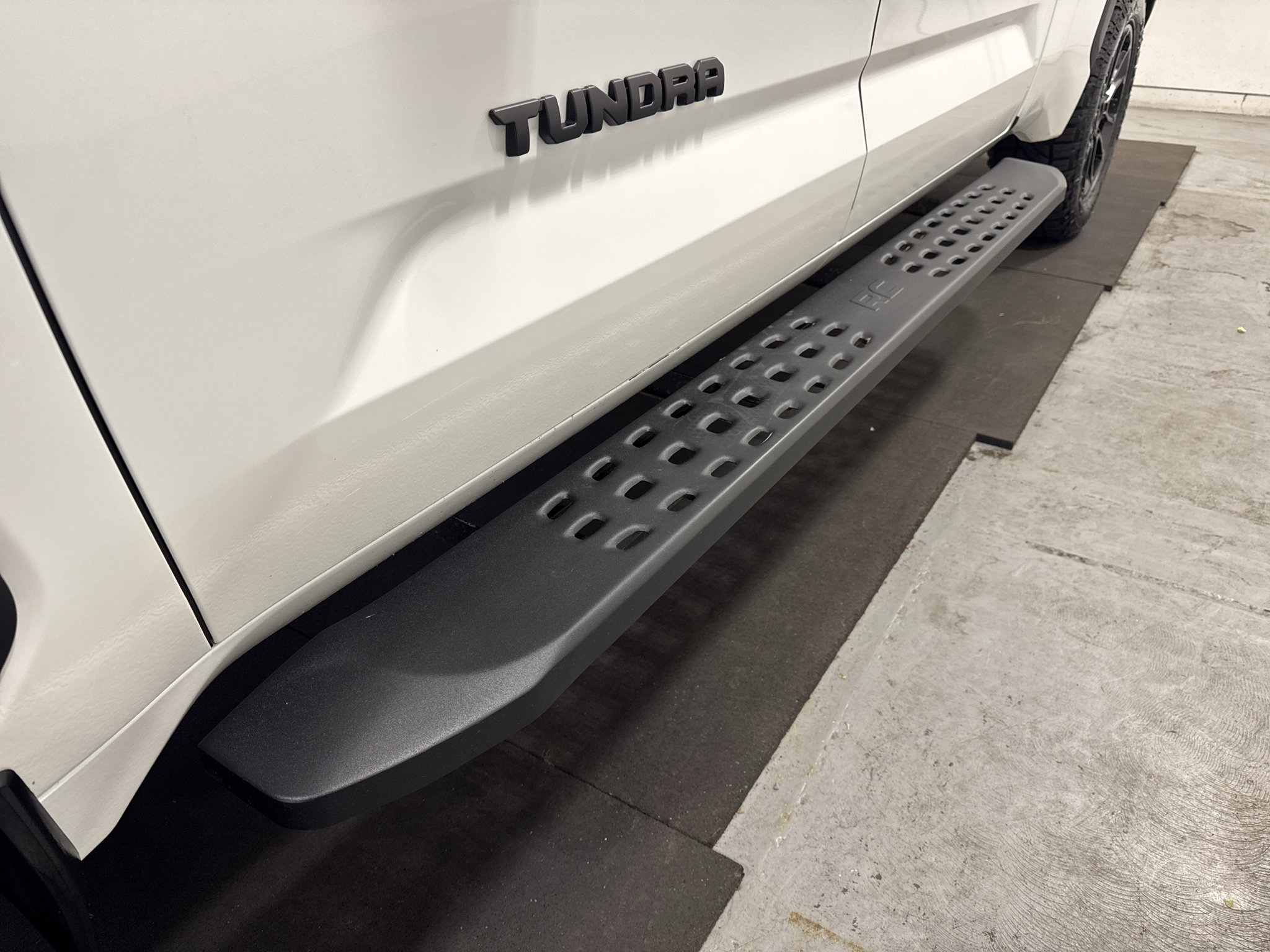 Used 2023 Toyota Tundra Limited w/ TRD Off-Road Package AWD/4WD image 24