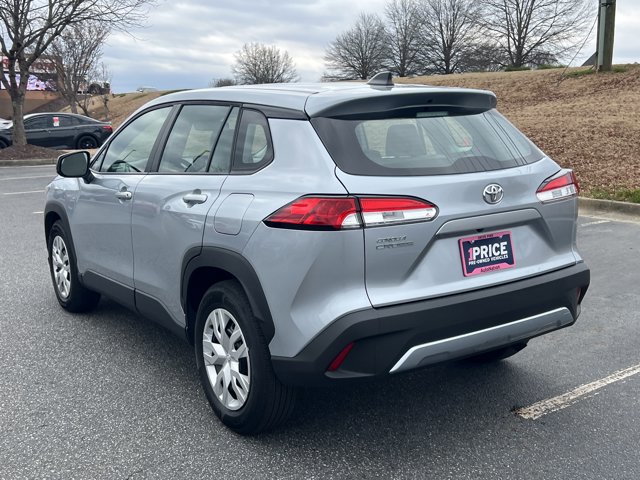 Used 2024 Toyota Corolla Cross L image 7