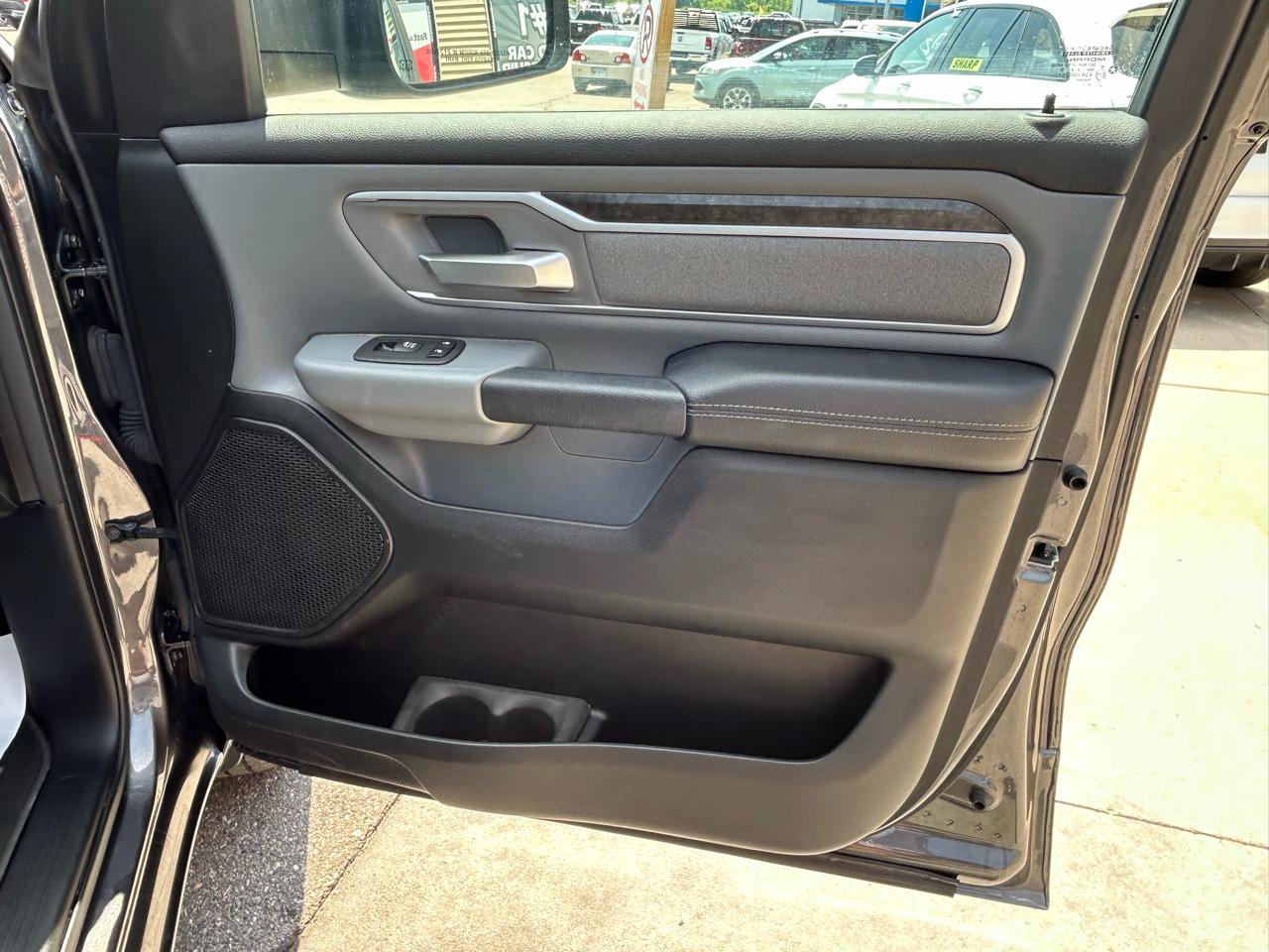 Used 2020 RAM 1500 Big Horn AWD/4WD image 16