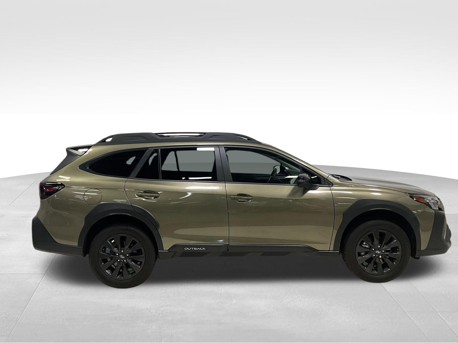 Used 2025 Subaru Outback Onyx Edition image 3