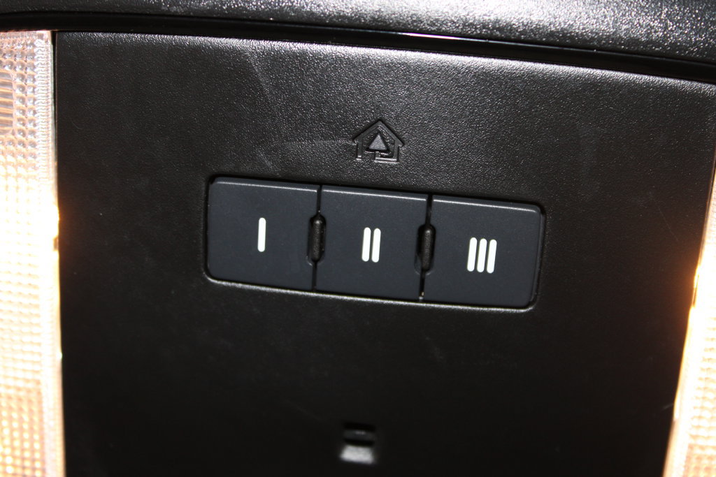 Used 2025 Dodge Durango GT RWD image 48