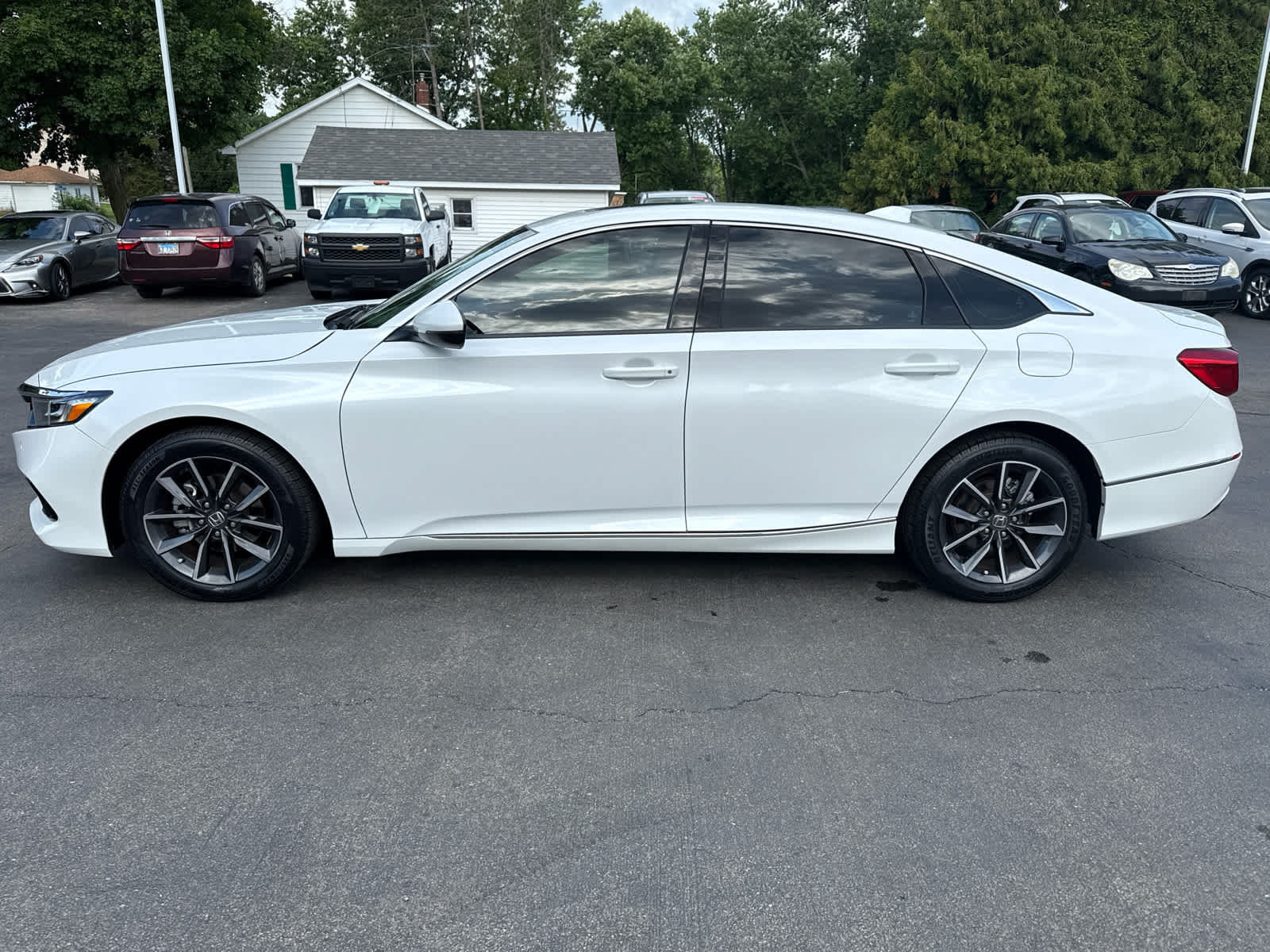 Used 2021 Honda Accord EX-L image 6