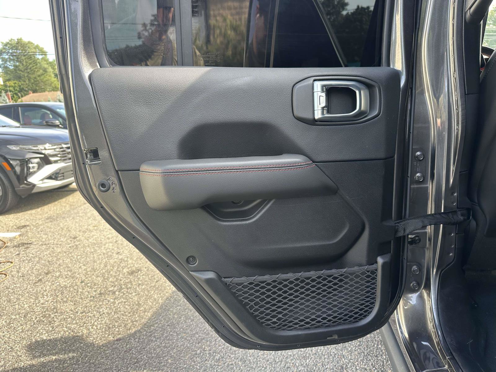Used 2021 Jeep Gladiator Rubicon AWD/4WD image 16