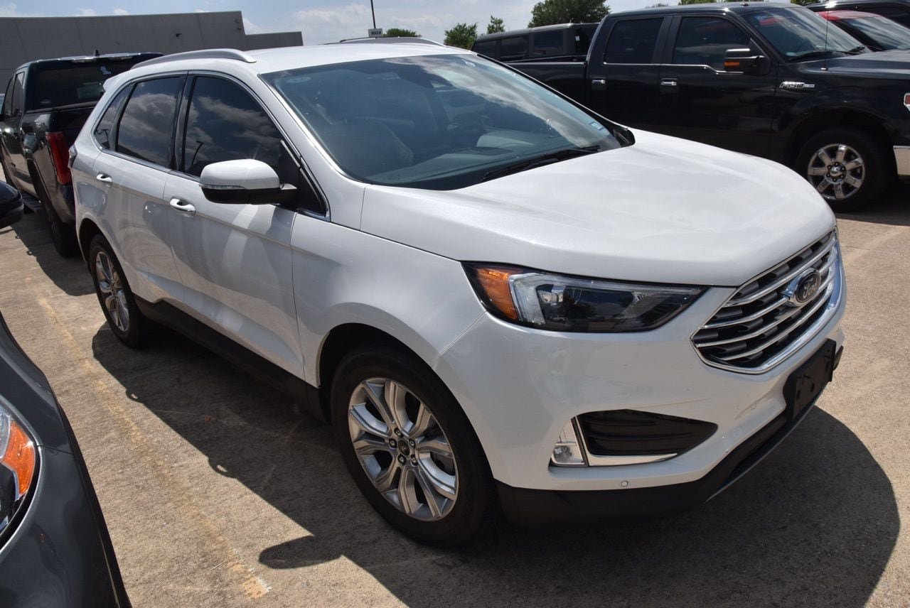 Used 2023 Ford Edge Titanium AWD/4WD image 4