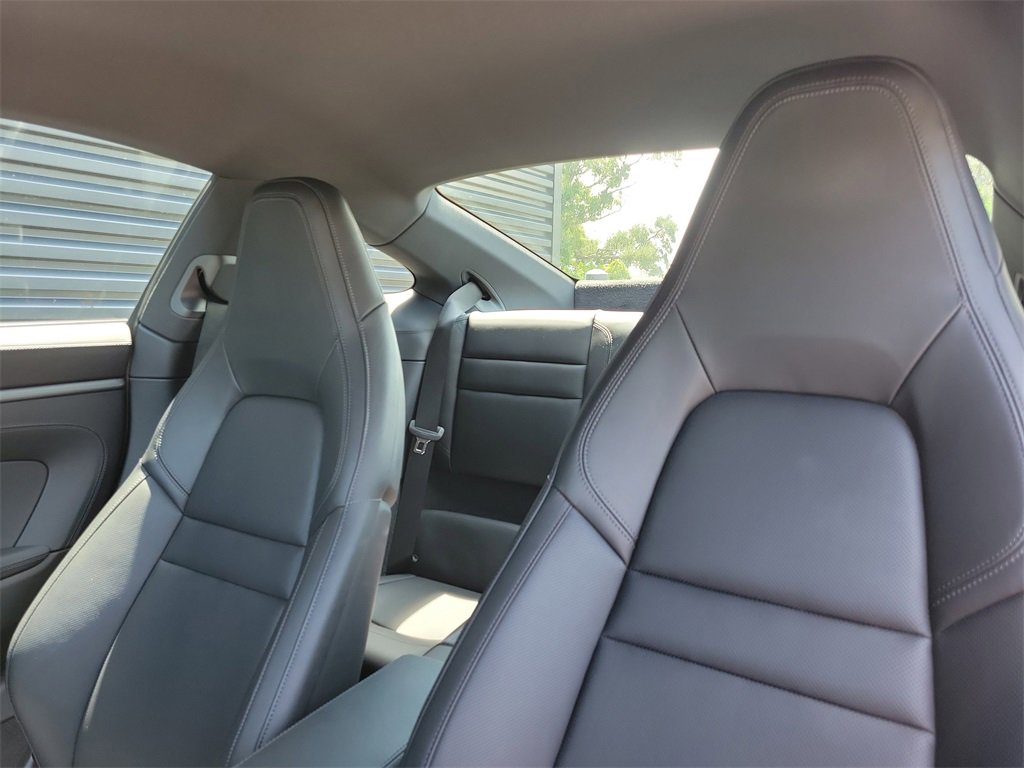 Used 2025 Porsche 911 Carrera image 5