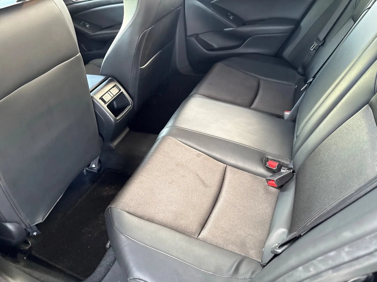 Used 2022 Honda Accord Sport image 5